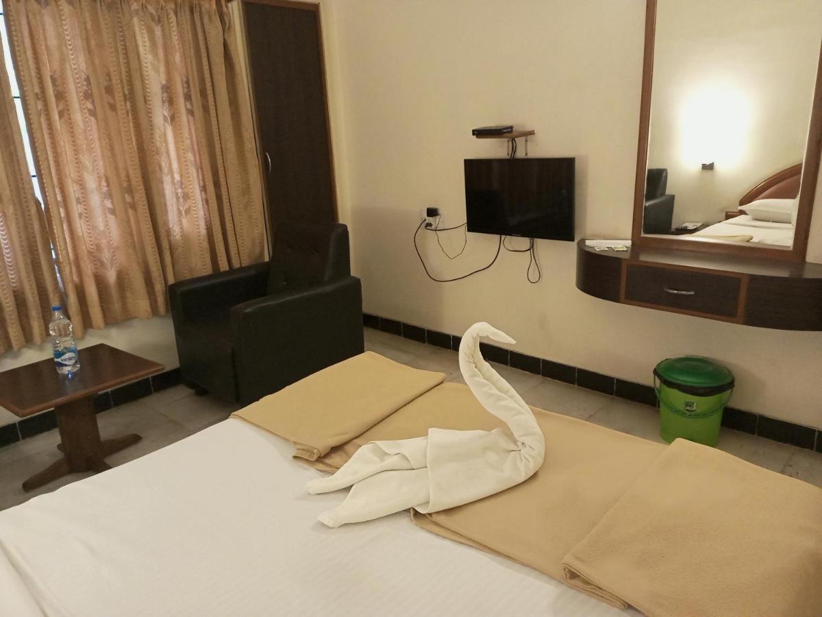 Senthil Residency Hotel Dindigul Kültér fotó