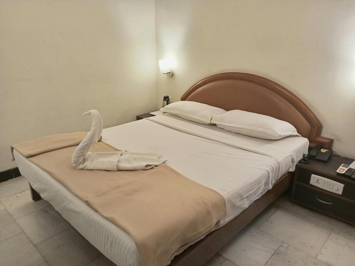 Senthil Residency Hotel Dindigul Kültér fotó