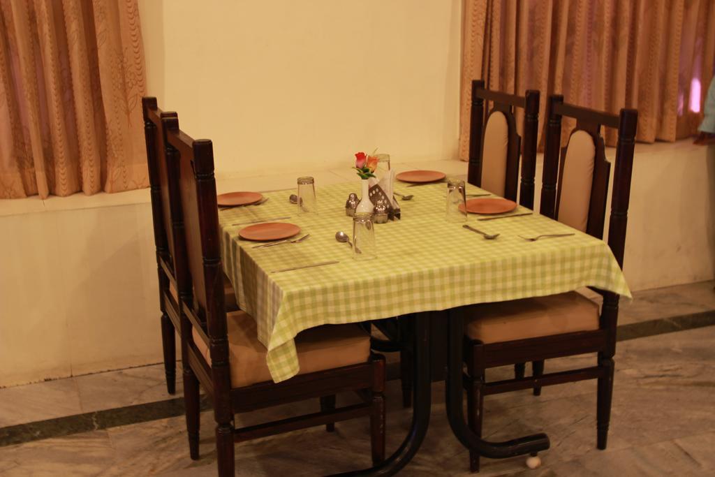 Senthil Residency Hotel Dindigul Kültér fotó